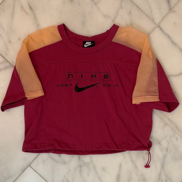 Nike Tops - Nike tee with burgundy and peach tones. Ideal for play and casual wear